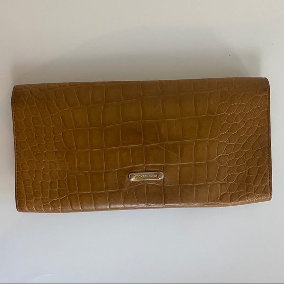 MICHAEL KORS Bow Accented Embossed Leather Clutch - Picture 5 of 6